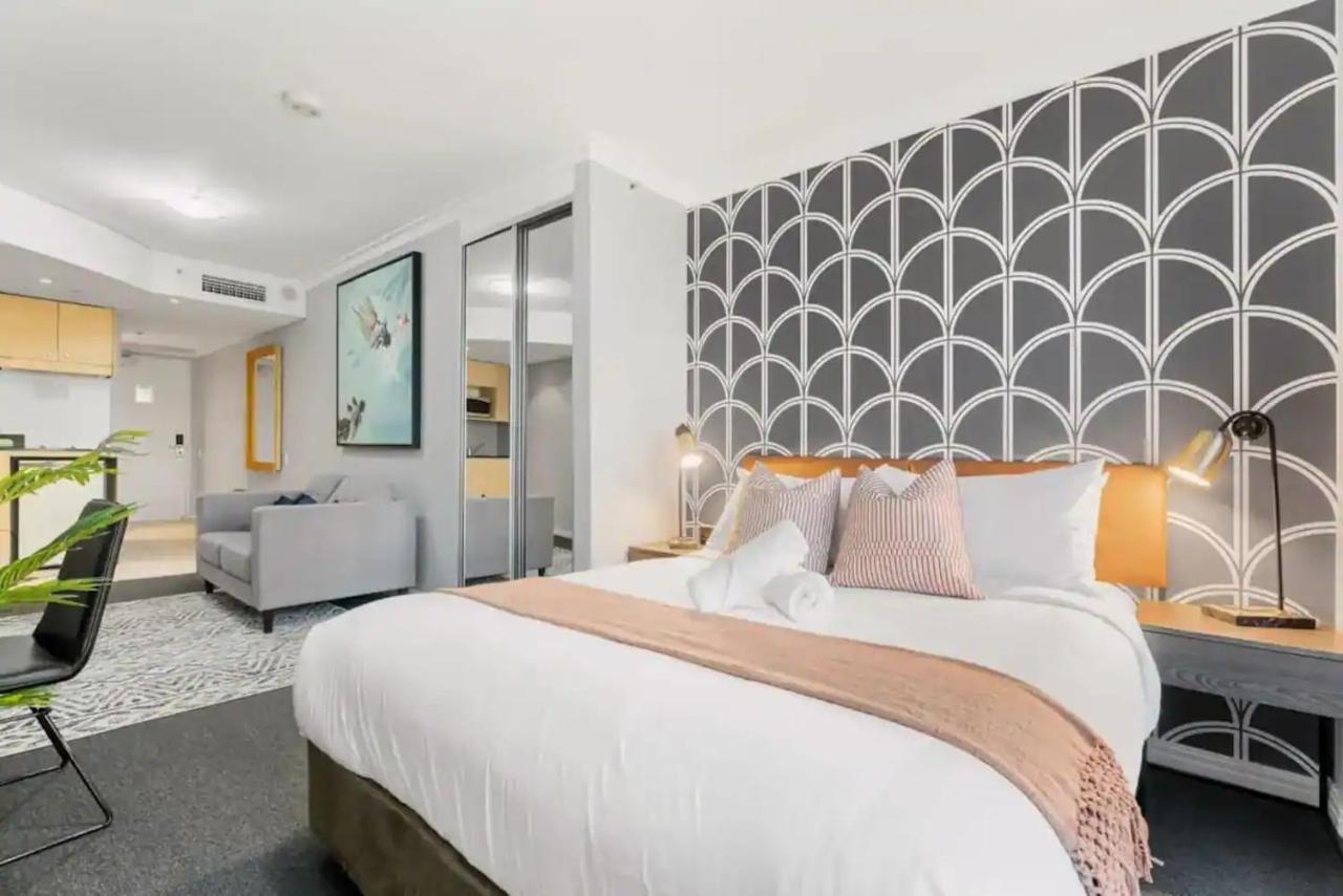 KozyGuru | Haymarket Theatre Precinct City Studio - B&B Sydney