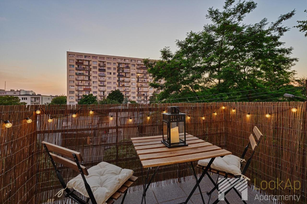 Frida Apartment by LookAp - B&B Lodz