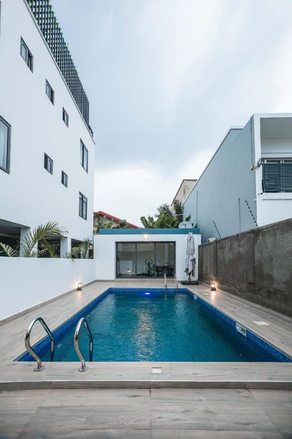 Stylish 2BR Apartment - Bed and Breakfast