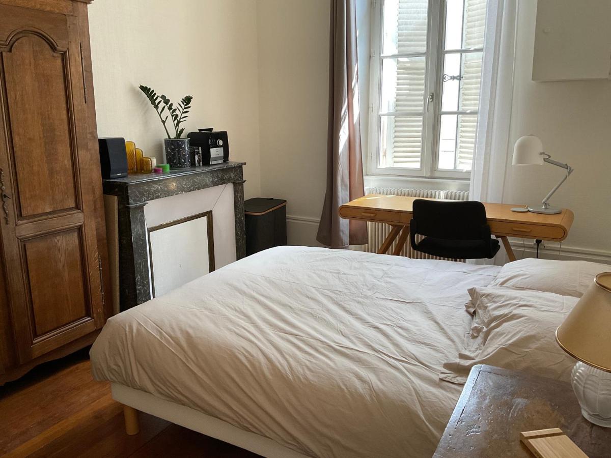 Petit appartement douillet, centre historique de Dijon - B&B