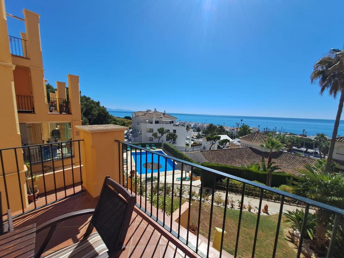 Amplio y cerca del mar Disponible Parking - B&B Manilva