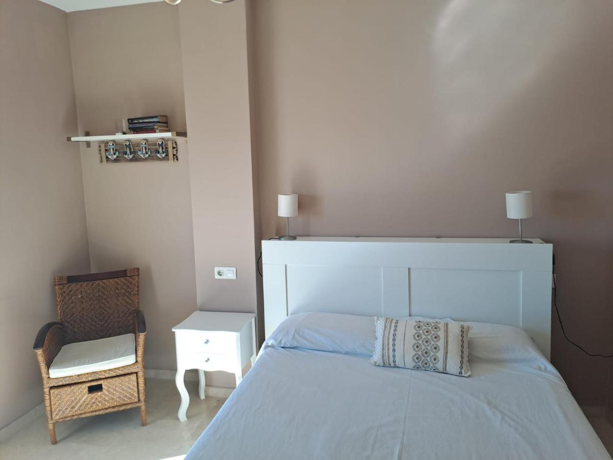 Apartamento de 3 dormitorios con balcón