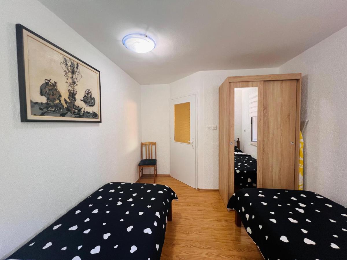 Appartamento con 2 Camere da Letto