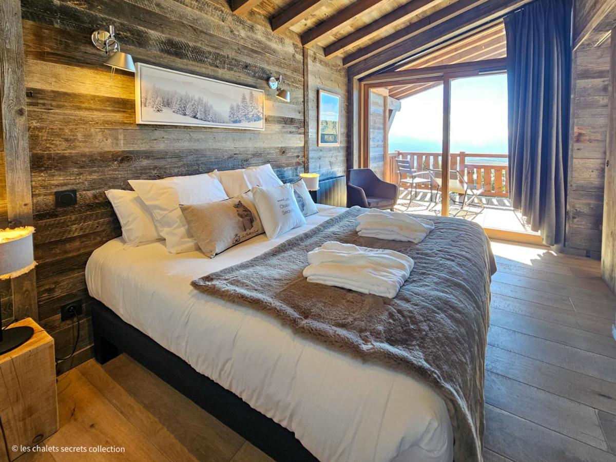 Apartment with Mountain View