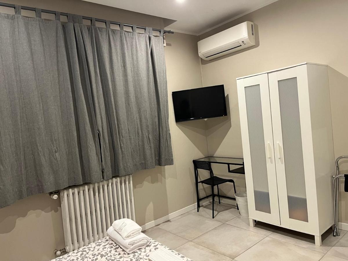 Double Room with Private External Bathroom