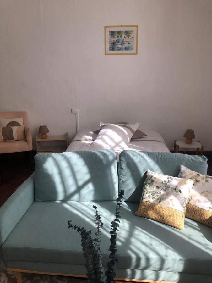 One-Bedroom Deluxe Apartment