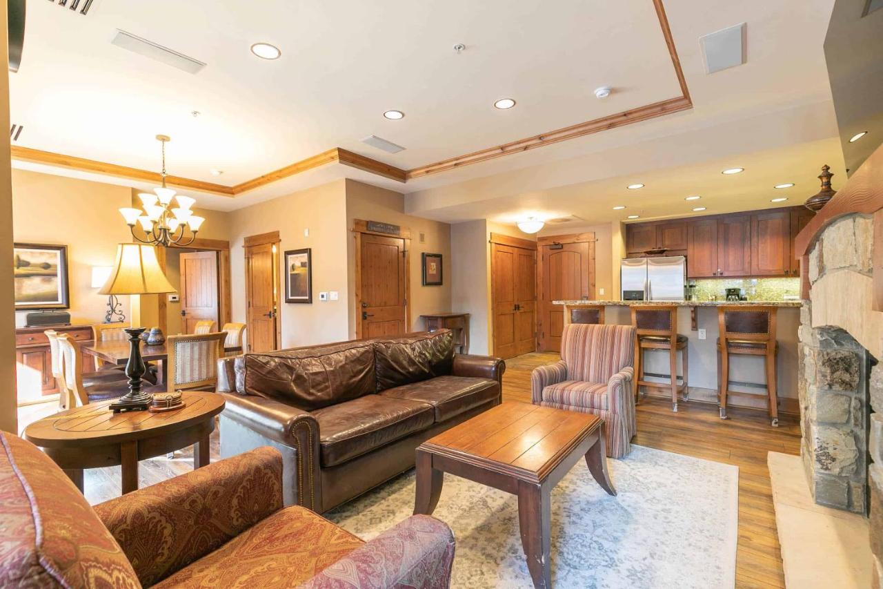 Catamount Lodge 308 by East West Hospitality - Bed and Breakfast Truckee