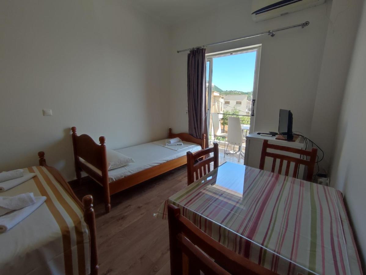 Triple Room with Sea View