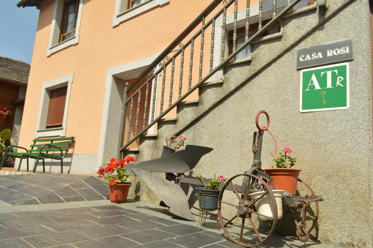 Deluxe Two-Bedroom Apartment with Garden View