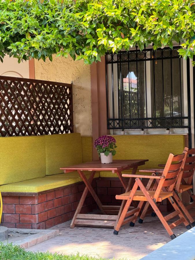Nikiti Summer Vacation Home - B&B