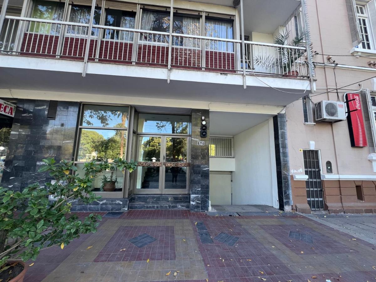 Hermoso Dpto céntrico - B&B Mendoza