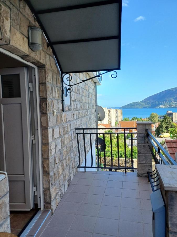 Apartman Luca - B&B Igalo