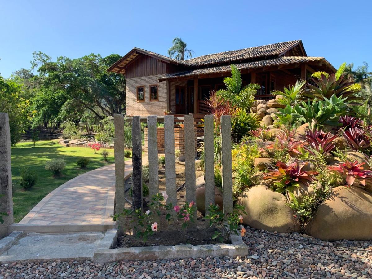 Condomínio Casa do Lago - Casas Completas - B&B