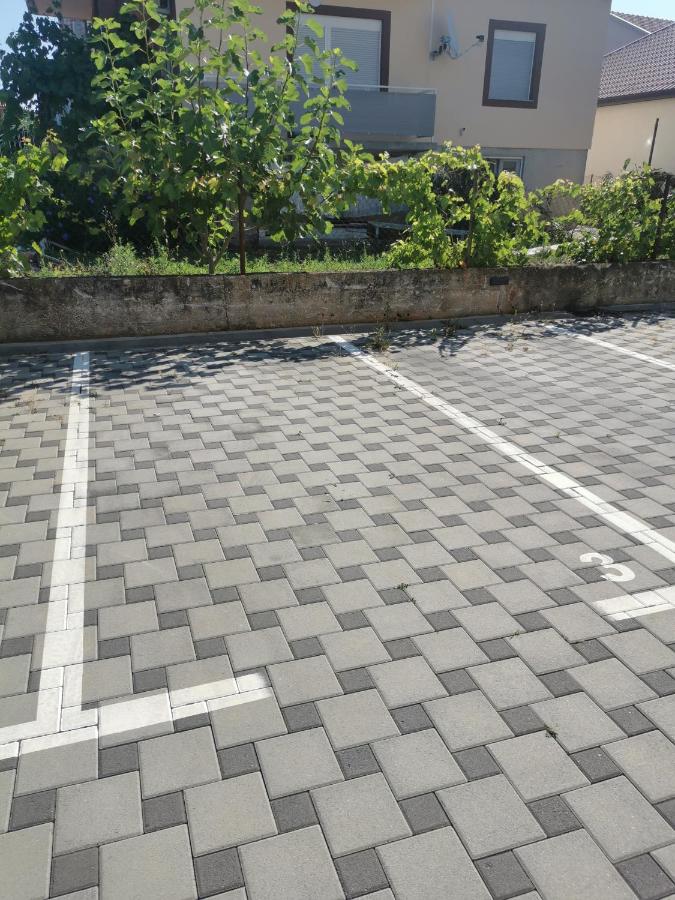Korina apartment - free private parking - Ferienwohnung Zadar