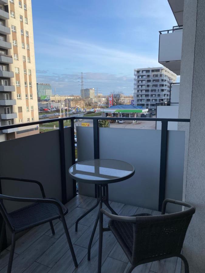 West Station Apartment - Chambres d’hôtes Varsovie