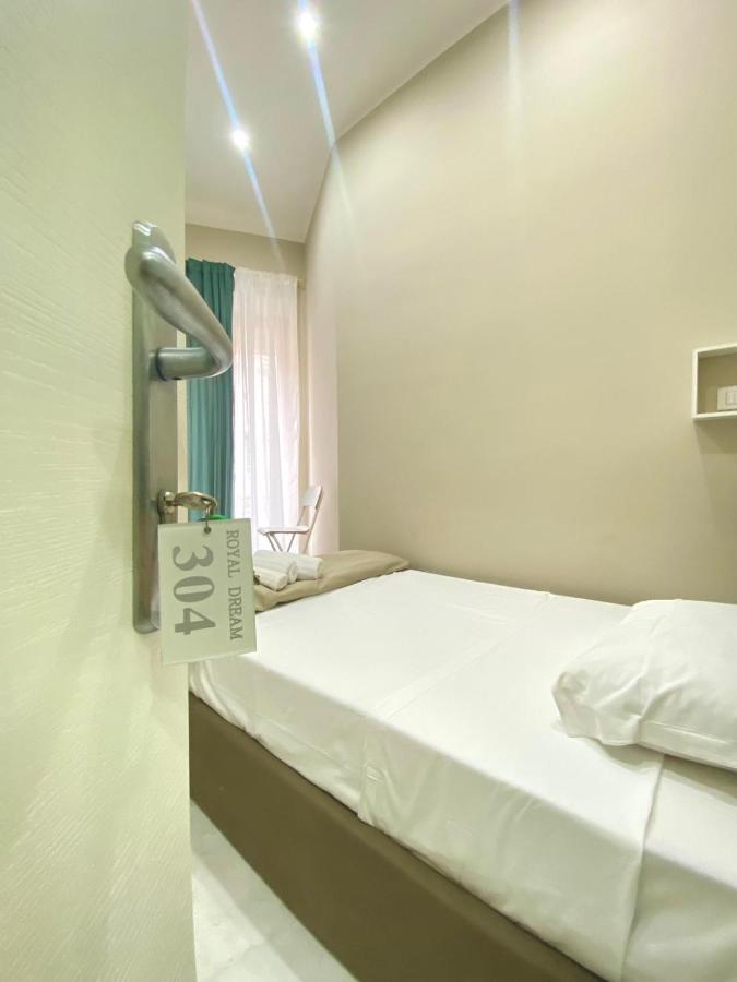 Single Room with Private Bathroom