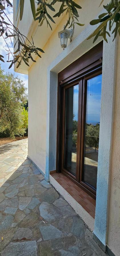 Villa Nikos - B&B