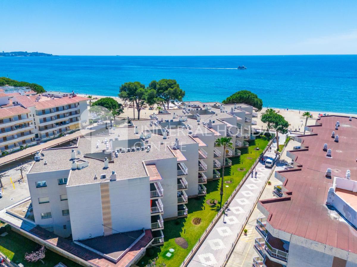 UHC DMS FAMILY APARTMENTS - Bed and Breakfast Cambrils