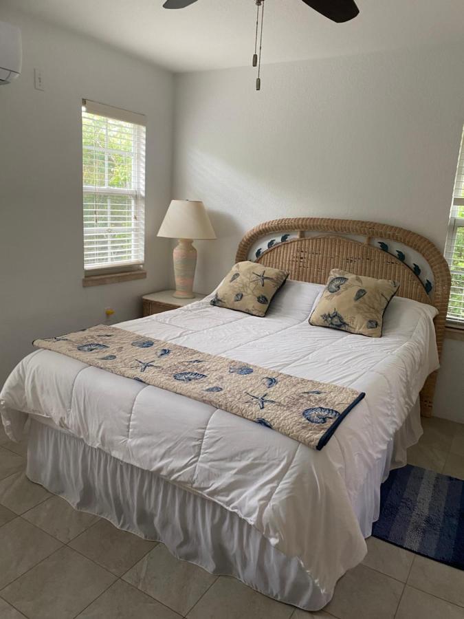 Perfect for Staycations in Little Cayman - B&B Head of Bay