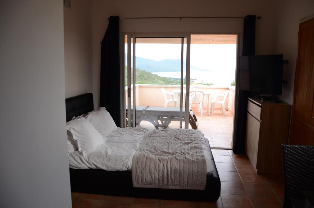 Studio with Panoramic Sea View