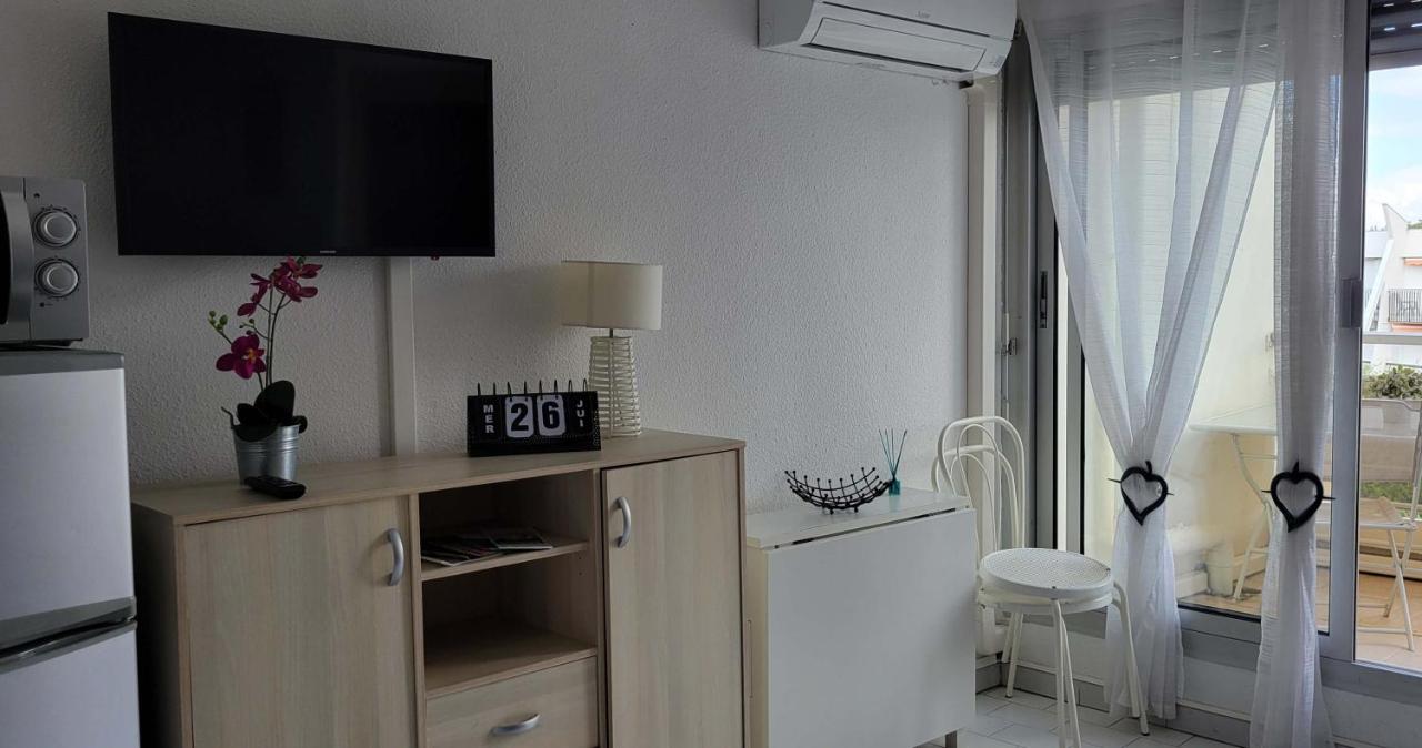 Studio cabine climatisé avec parking au Couchant - B&B La Grande-Motte