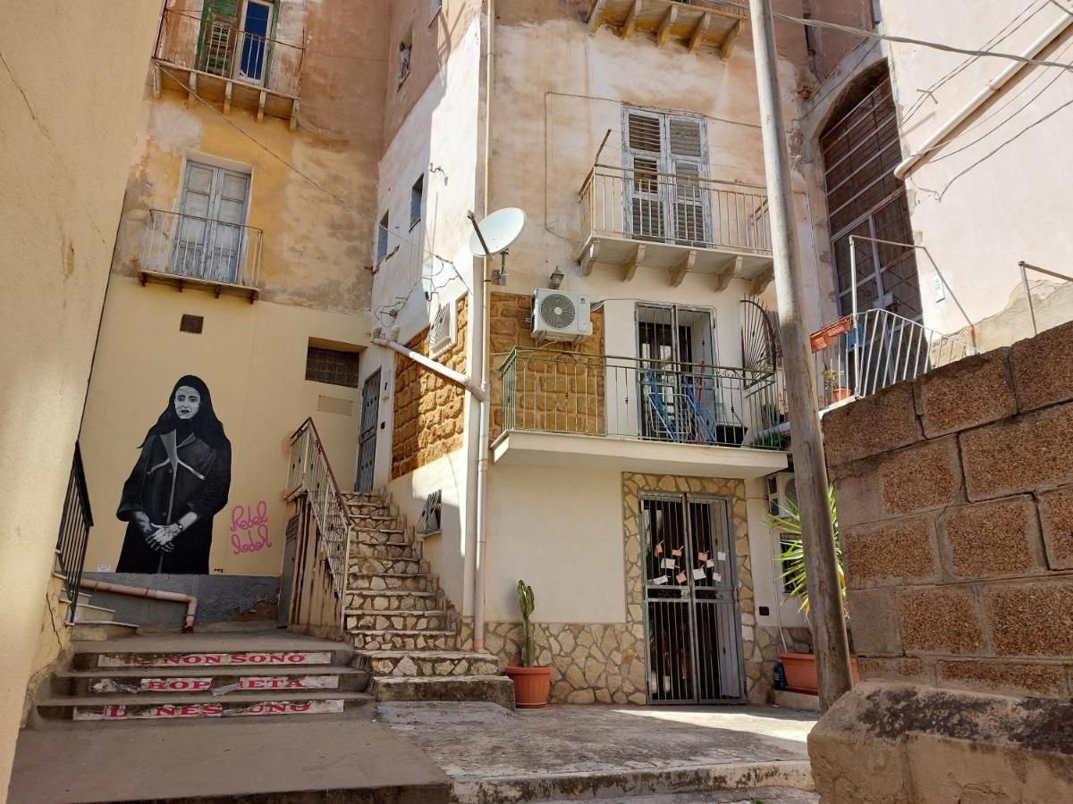La CASA DI PORTO EMPEDOCLE - B&B
