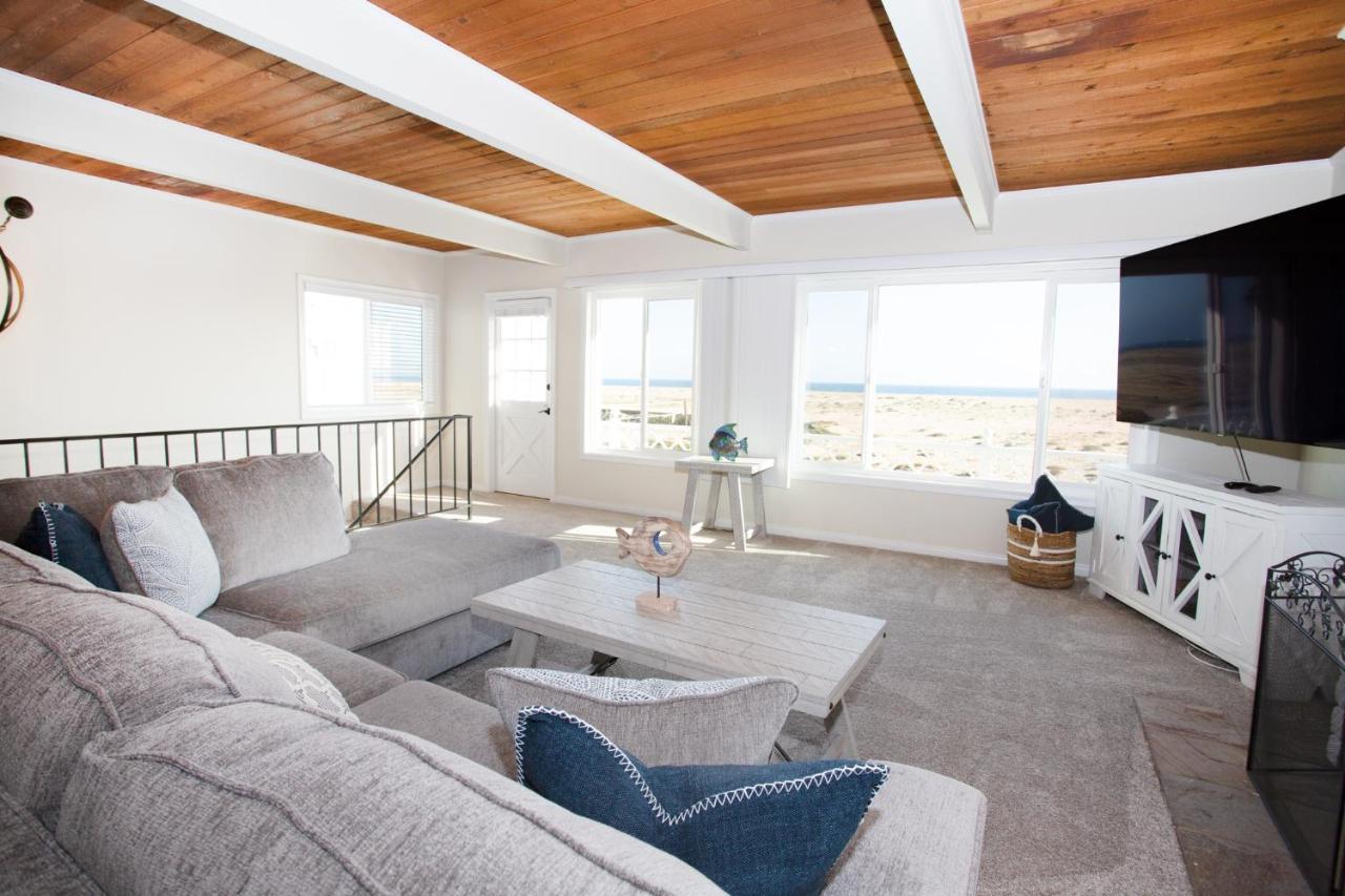 1121 E Balboa Blvd B - B&B