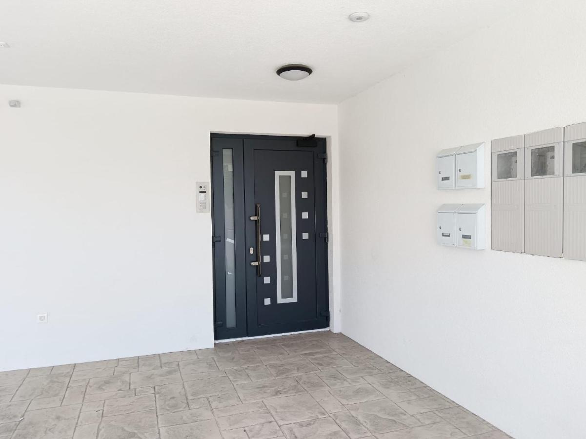 Dissy Apartment Podstrana Split - B&B