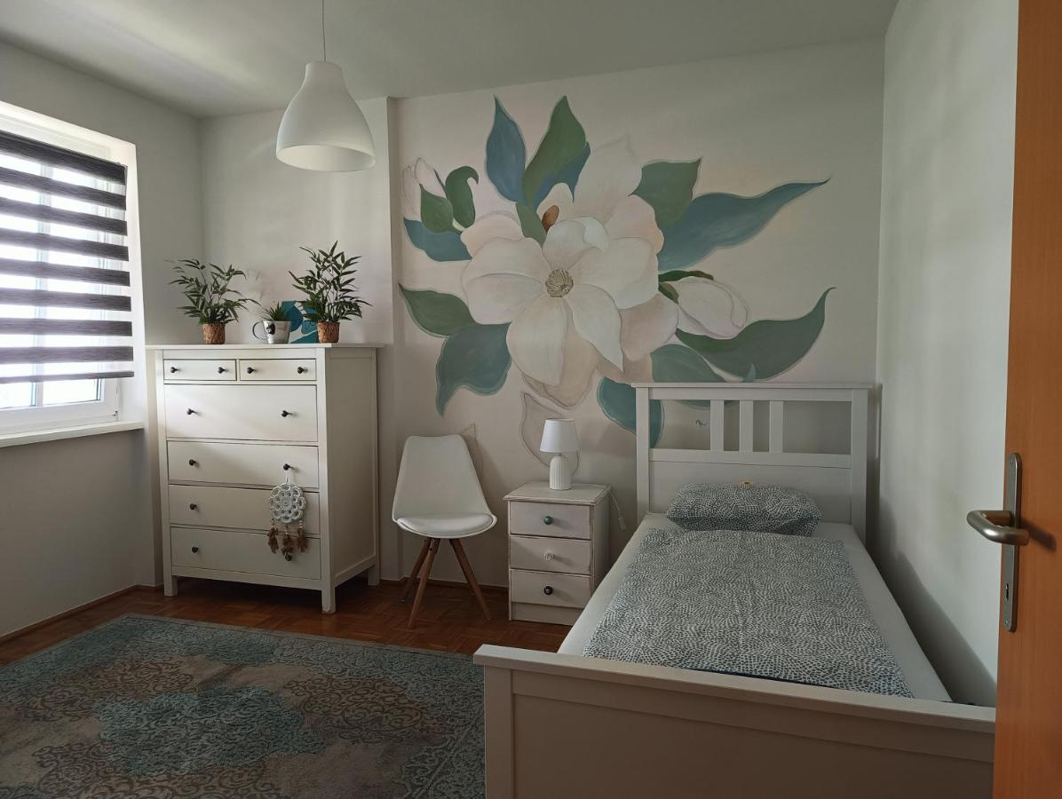 Appartamento con 2 Camere da Letto
