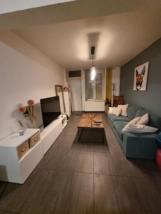 Maison tout confort à 3minutes de Dunkerque - Bed and Breakfast