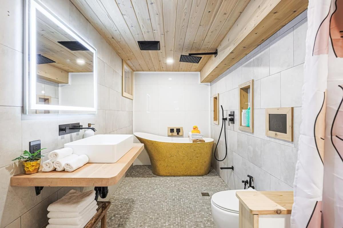 Spa Oasis in Toronto's Heart-Free Parking! and Pet Friendly - Ferienwohnung Toronto