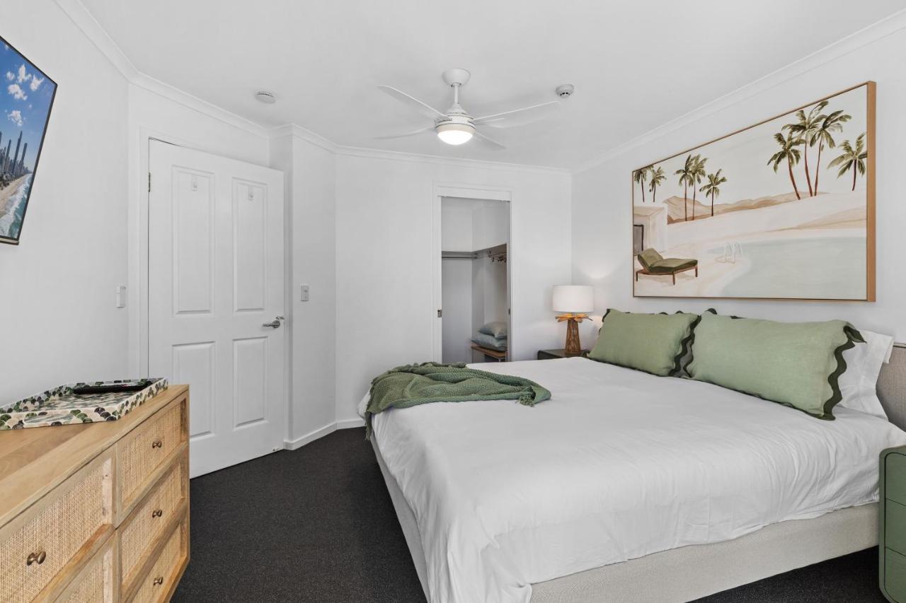Two-Bedroom Deluxe Apartment with Ocean View