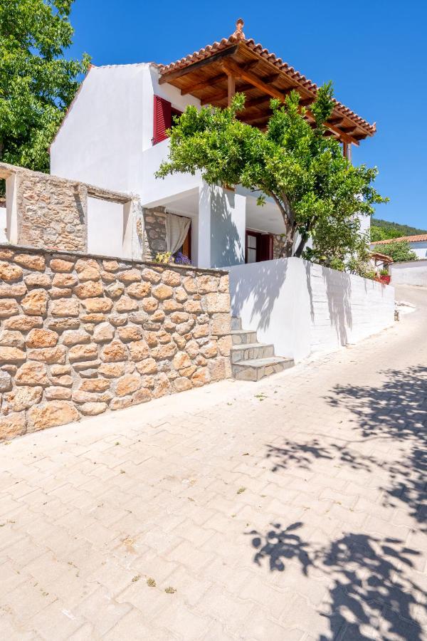 Esperos petit house - B&B Nerotriviá