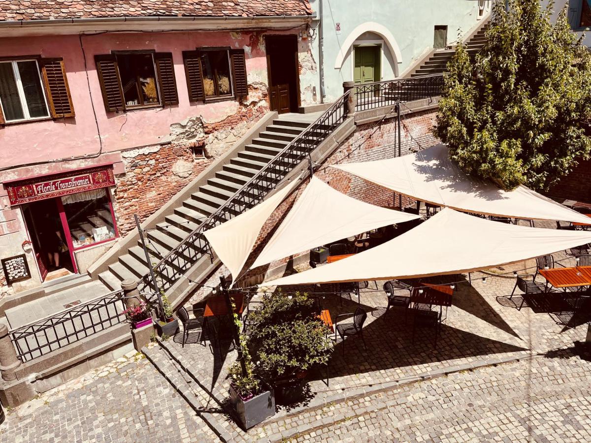 Ultracentral Medieval Apartment - B&B