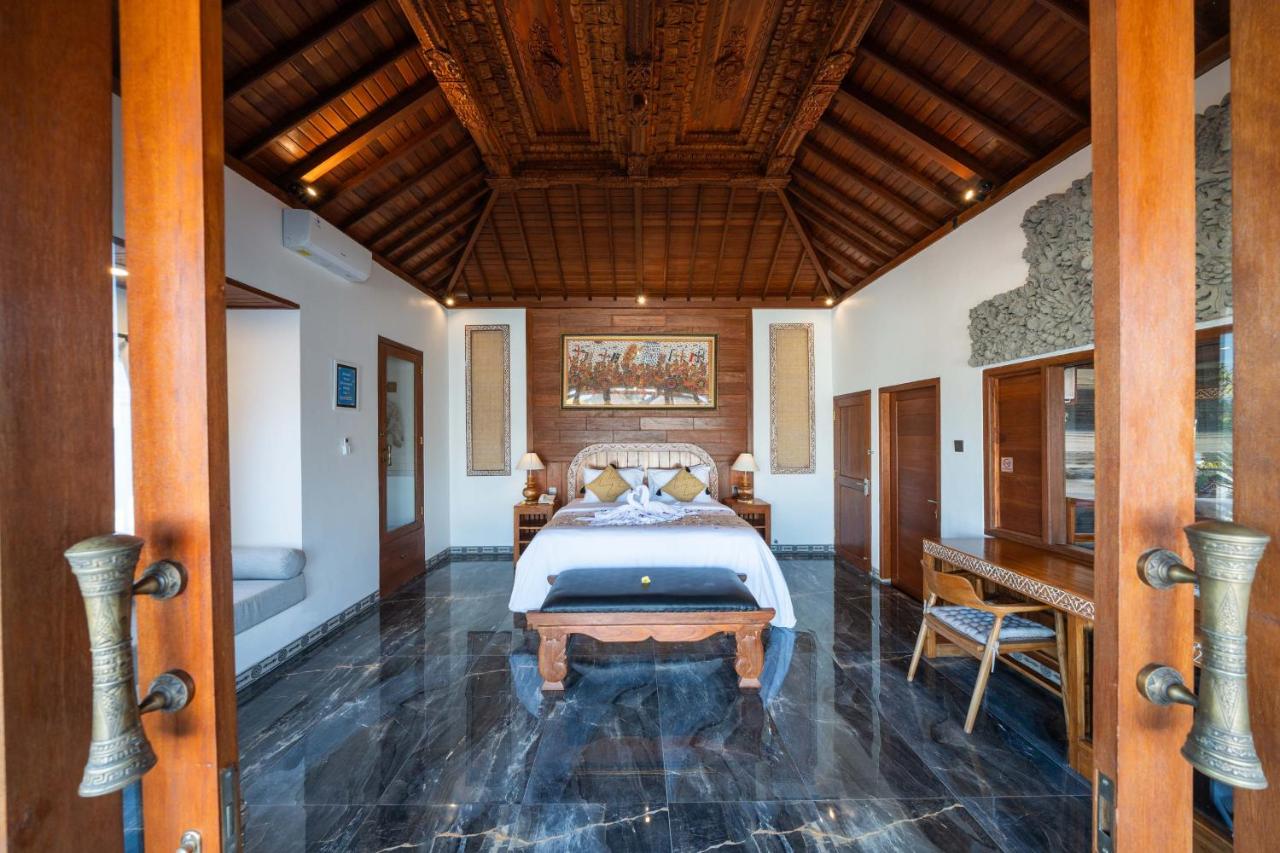 One Bedroom Suite Pool Villa with Rice Field View