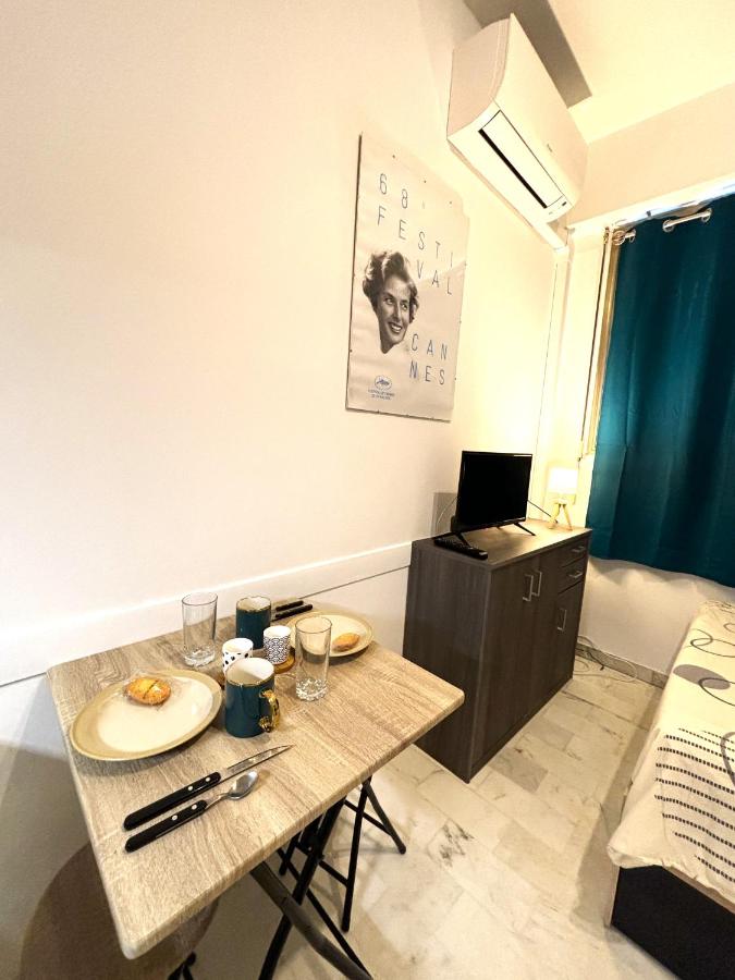 Cannes center wifi AC 100 m from Croisette behind Martinez hotel - B&B Cannes