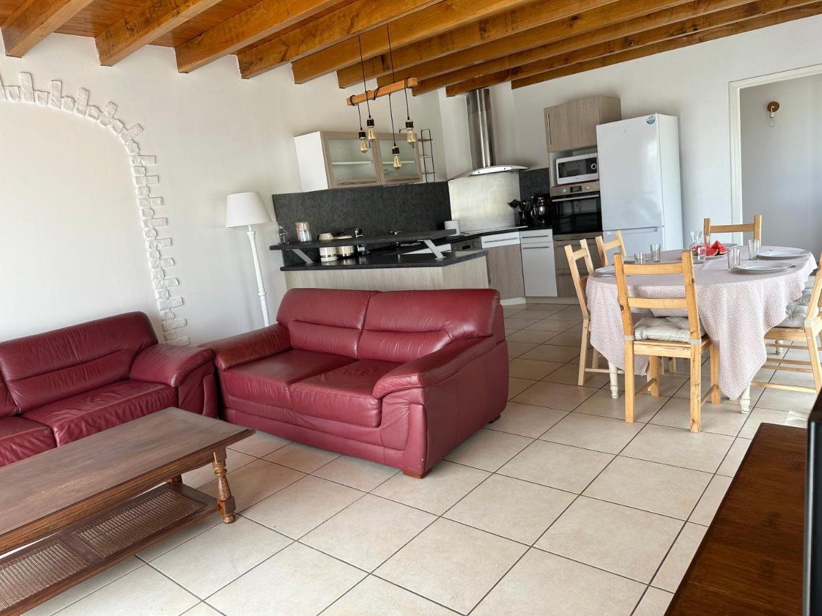 Gite au calme à 15 min d'Albi, 7 personnes - B&B Taïx