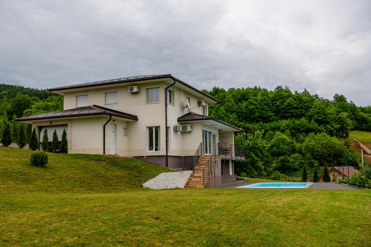 Villa con Piscina Privata