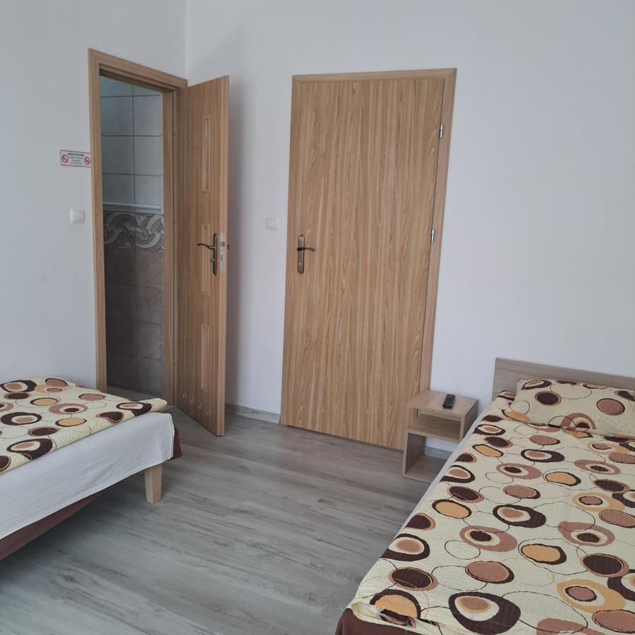 Chambre Lits Jumeaux avec Salle de Bains Privative