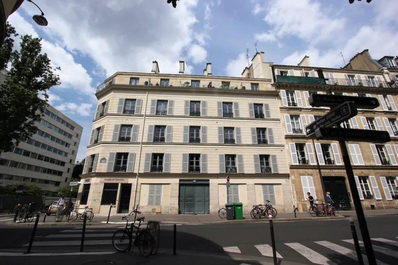 Appartement 5 chambres au dernier étage - Ferienwohnung Paris