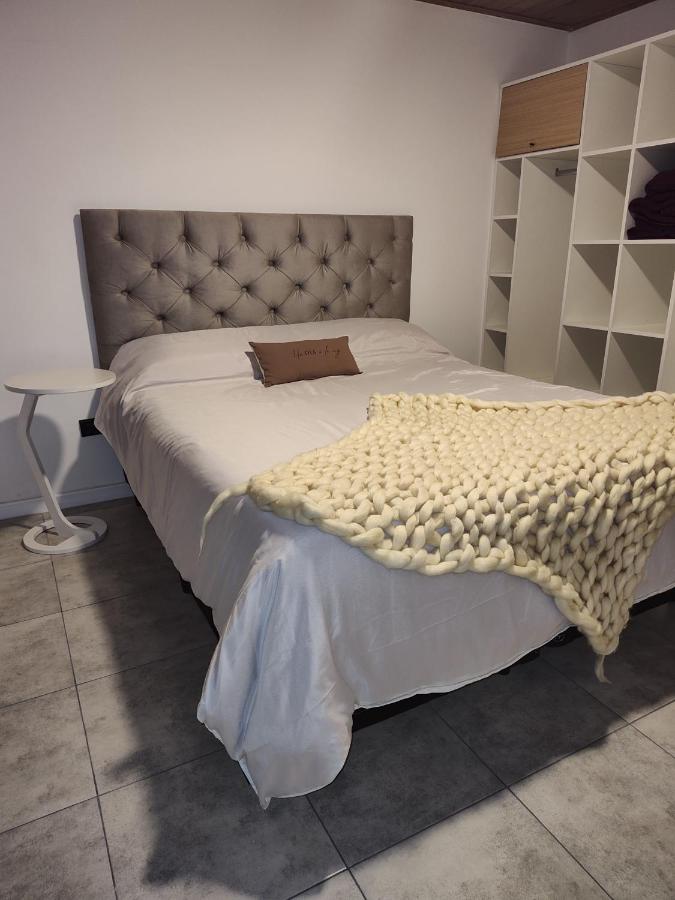 R60 Tandil - Bed and Breakfast