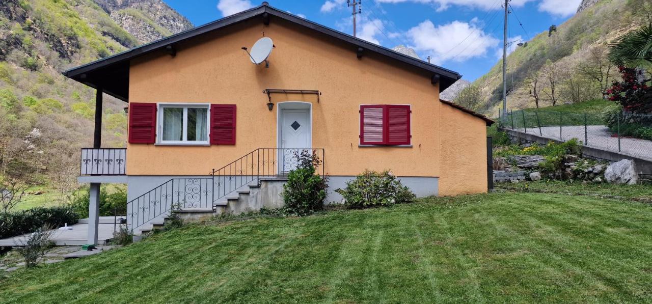 Paradiso in verzasca Motta - Ferienwohnung