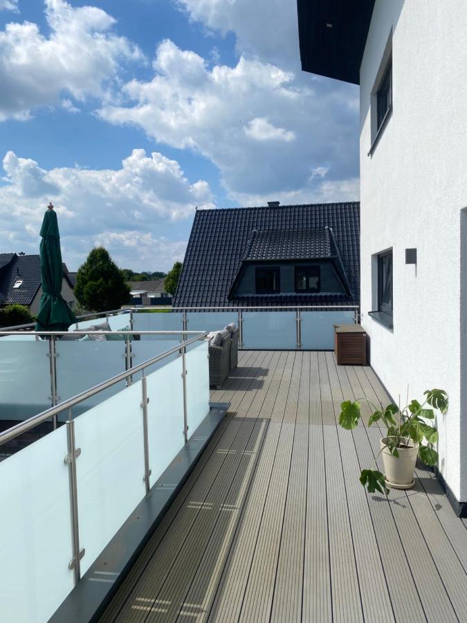 Staylight, Isernhagen Loft, Dachterrasse - Bed and Breakfast