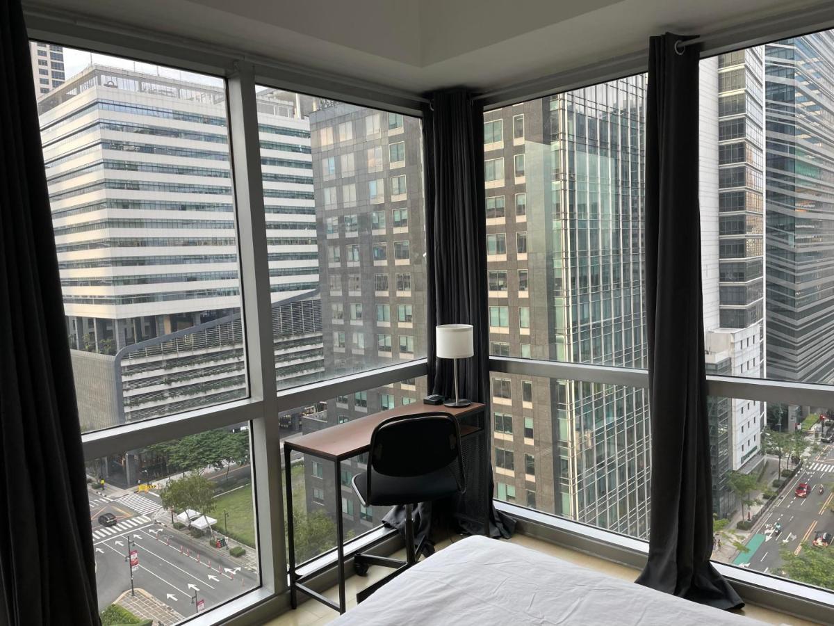 Prime Avant BGC Location Apartments by PH Staycation - B&B