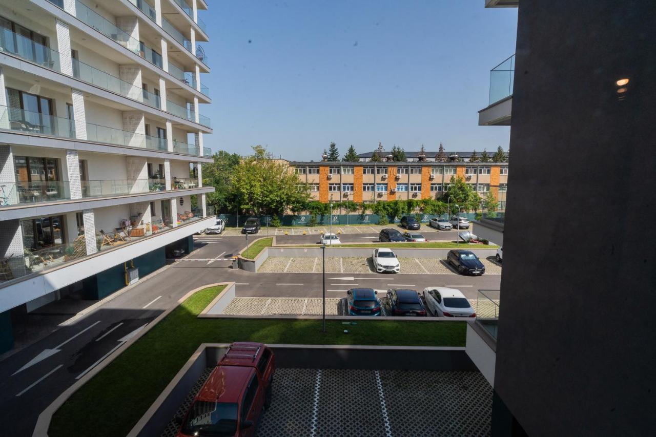 Lagoon Park Apartments with Beach View - B&B Bucarest