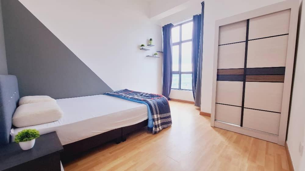 Two-Bedroom Apartment with Sea View
