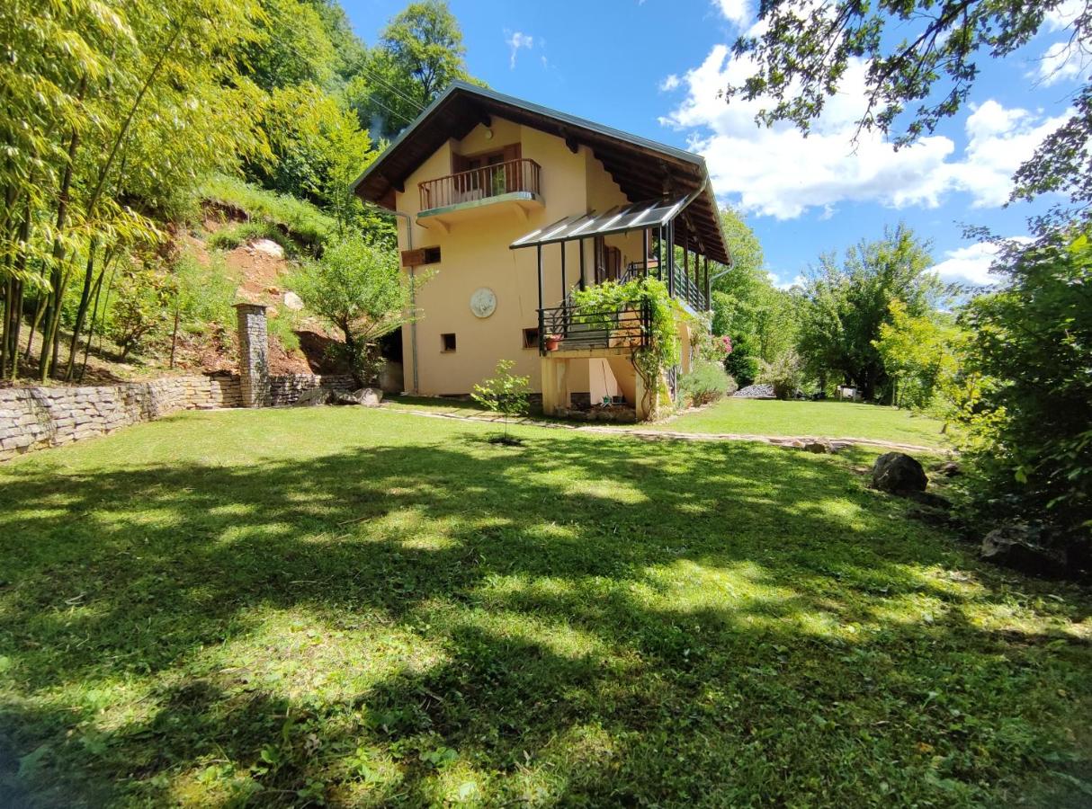 Villa Beata Apartment 1 upper floor - Chambres d’hôtes Kulen Vakuf