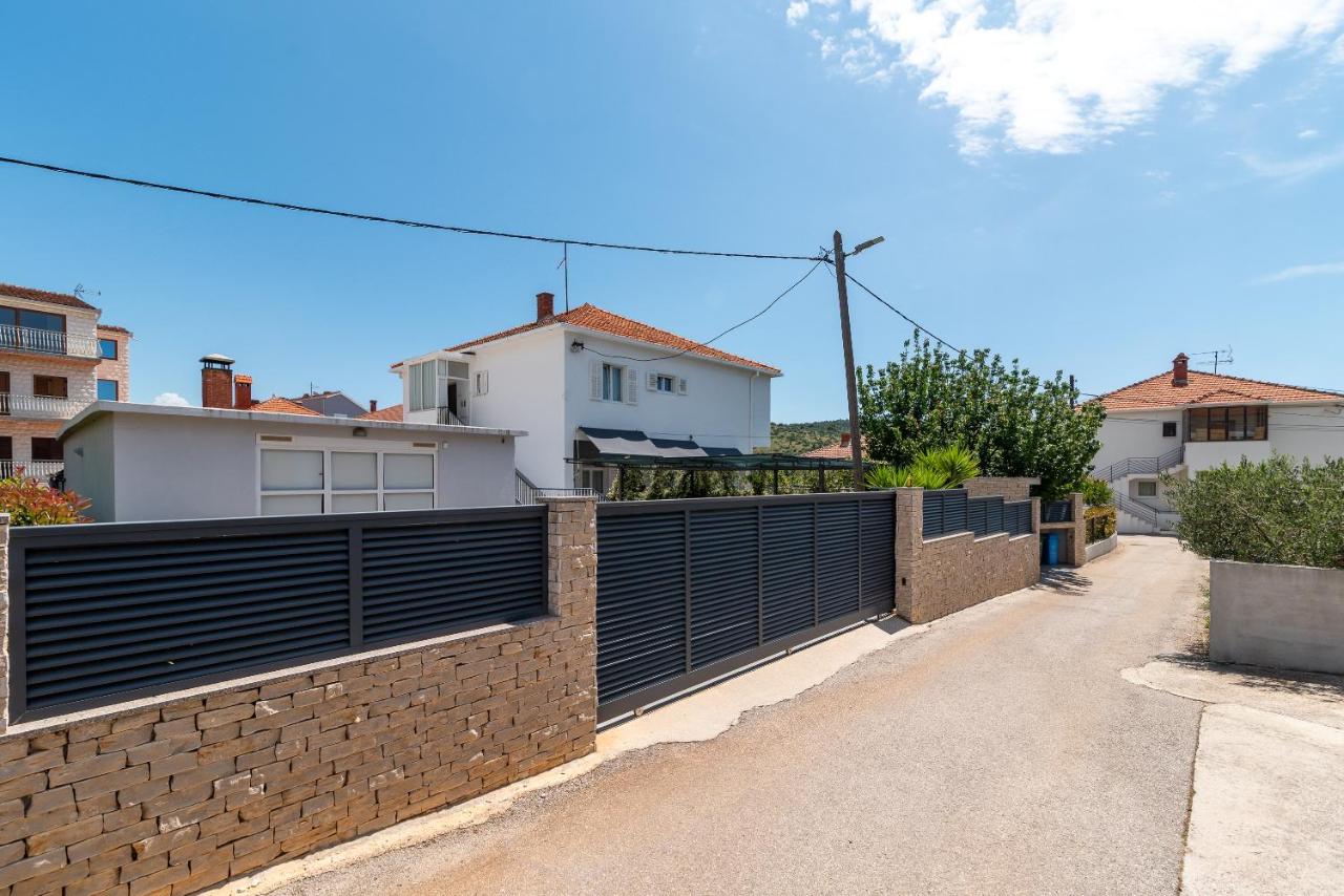 Apartment Lota-Trogir - B&B Trogir