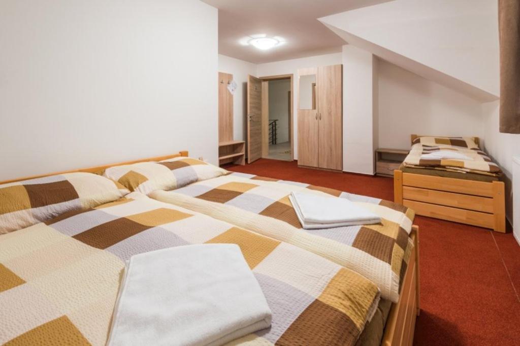 Deluxe Double Room with Shower
