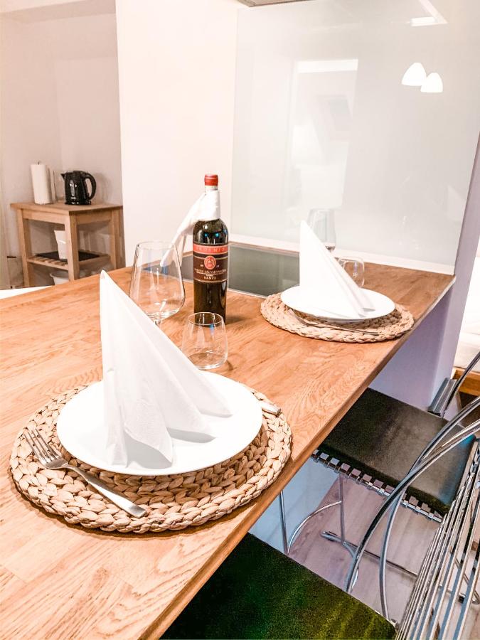 Stilvolle Dachgeschosswohnung in Düsternbrook - Bed and Breakfast